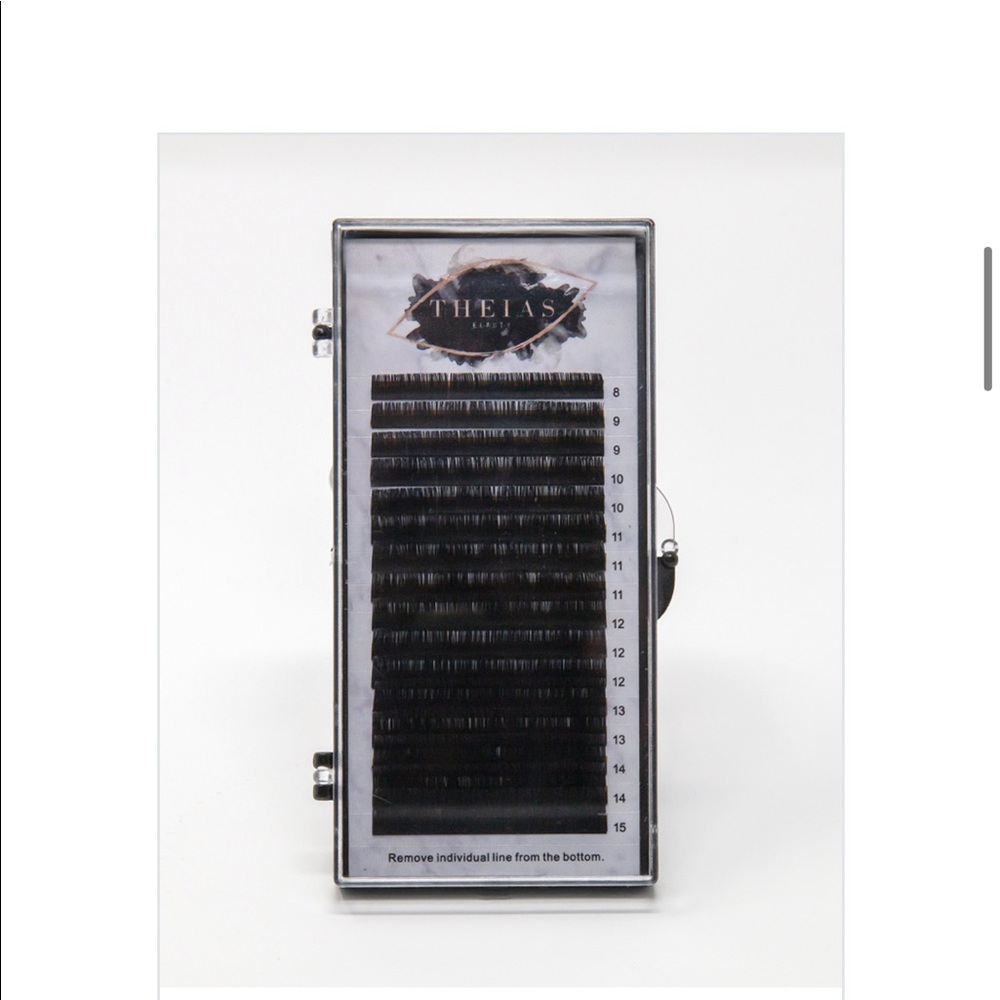 Self-blooming mixed eyelash tray